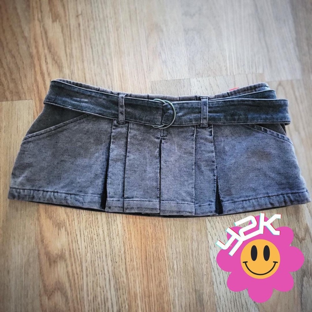 Fishbone Micro Mini Skirt Vintage 2000s Brown Corduroy Low Rise Pleated Y2K‎ XS
